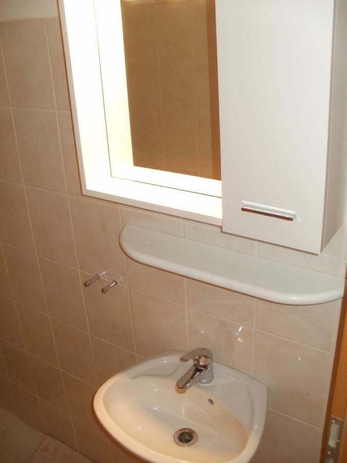 Apartments & Rooms Neno Tribanj-Kruscica Extérieur photo
